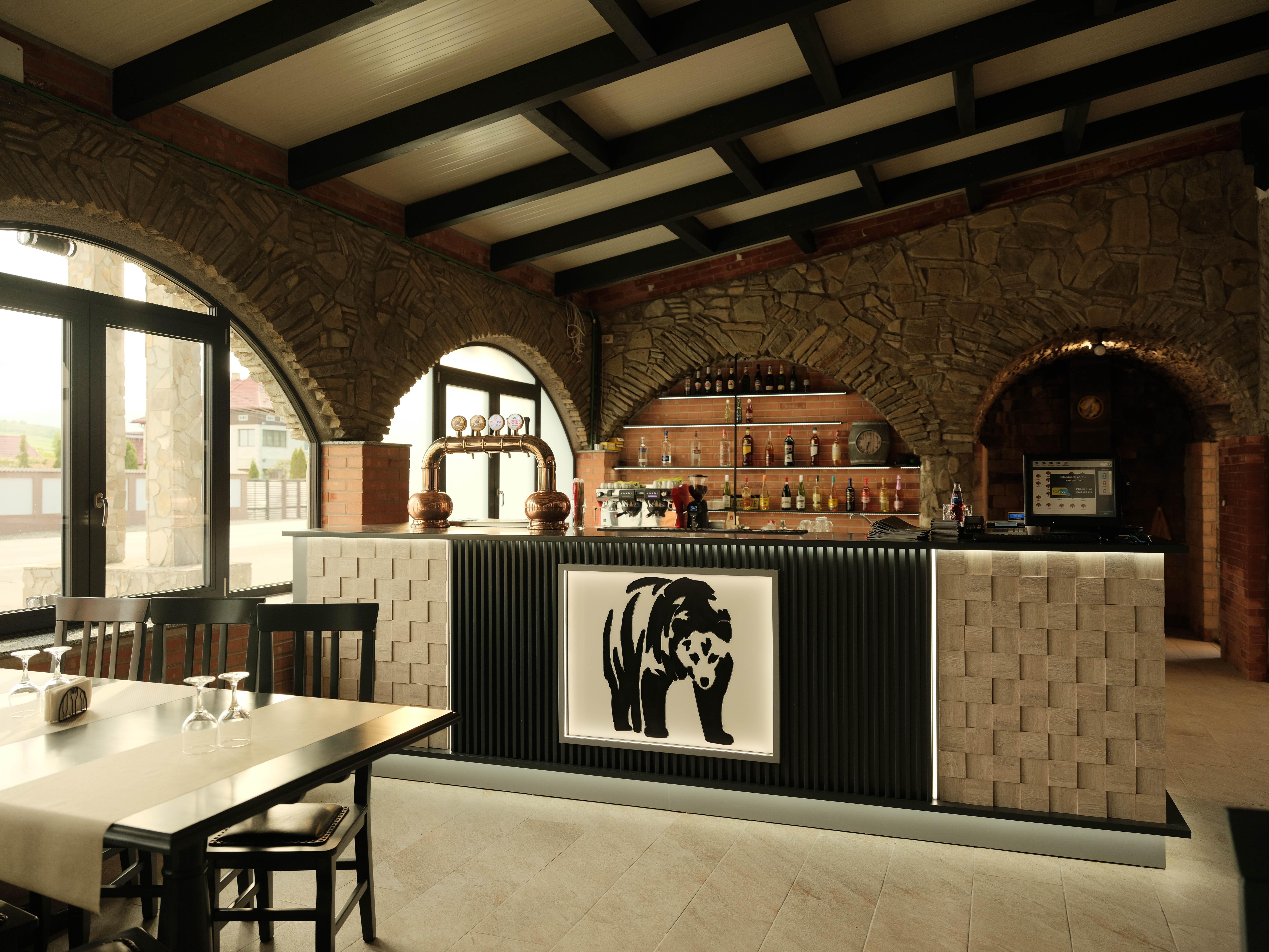 Hotel Hanul Ursilor Targu Neamt